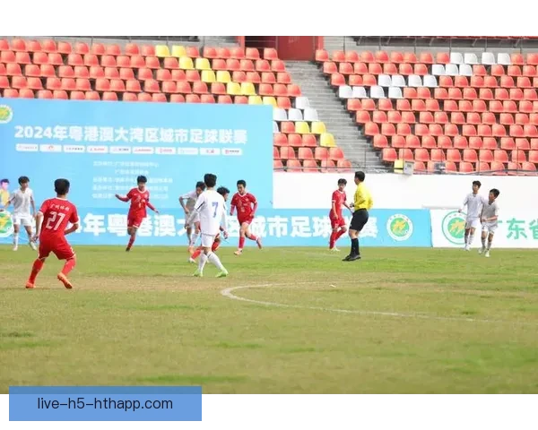 聚焦业余足球免费直播平台共享草根赛场激情与全民参与和城市联赛生态建设